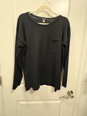 Cable & Gauge Black Long Sleeve Pocket Tunic Sweater